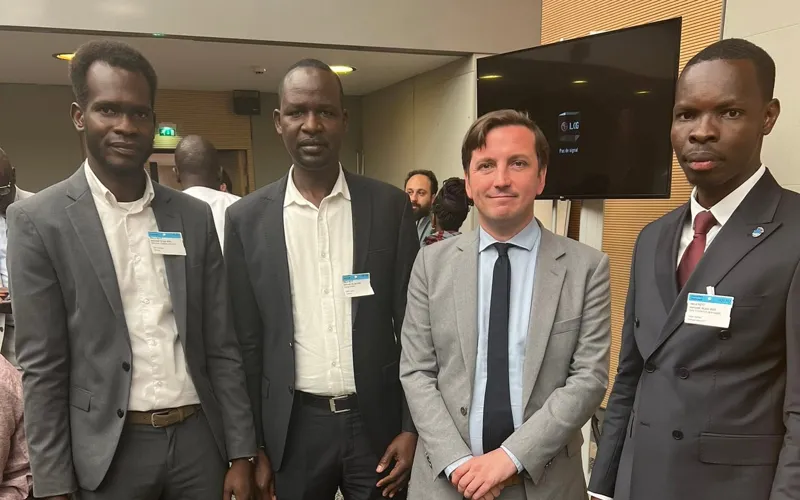 Des membres de la coordination du PSF avec le député Aurélien Taché, à l'Assemblée nationale